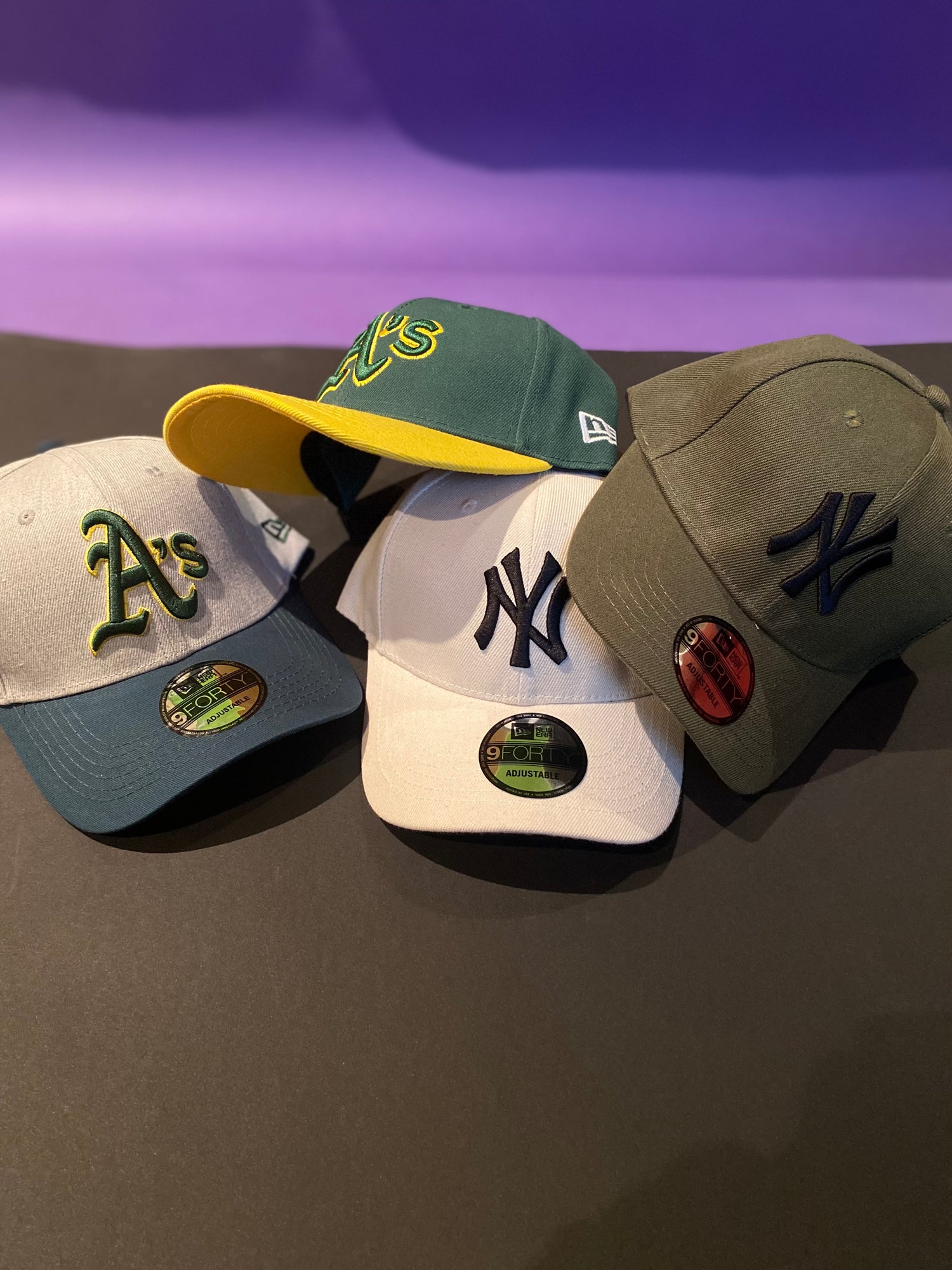 Caps