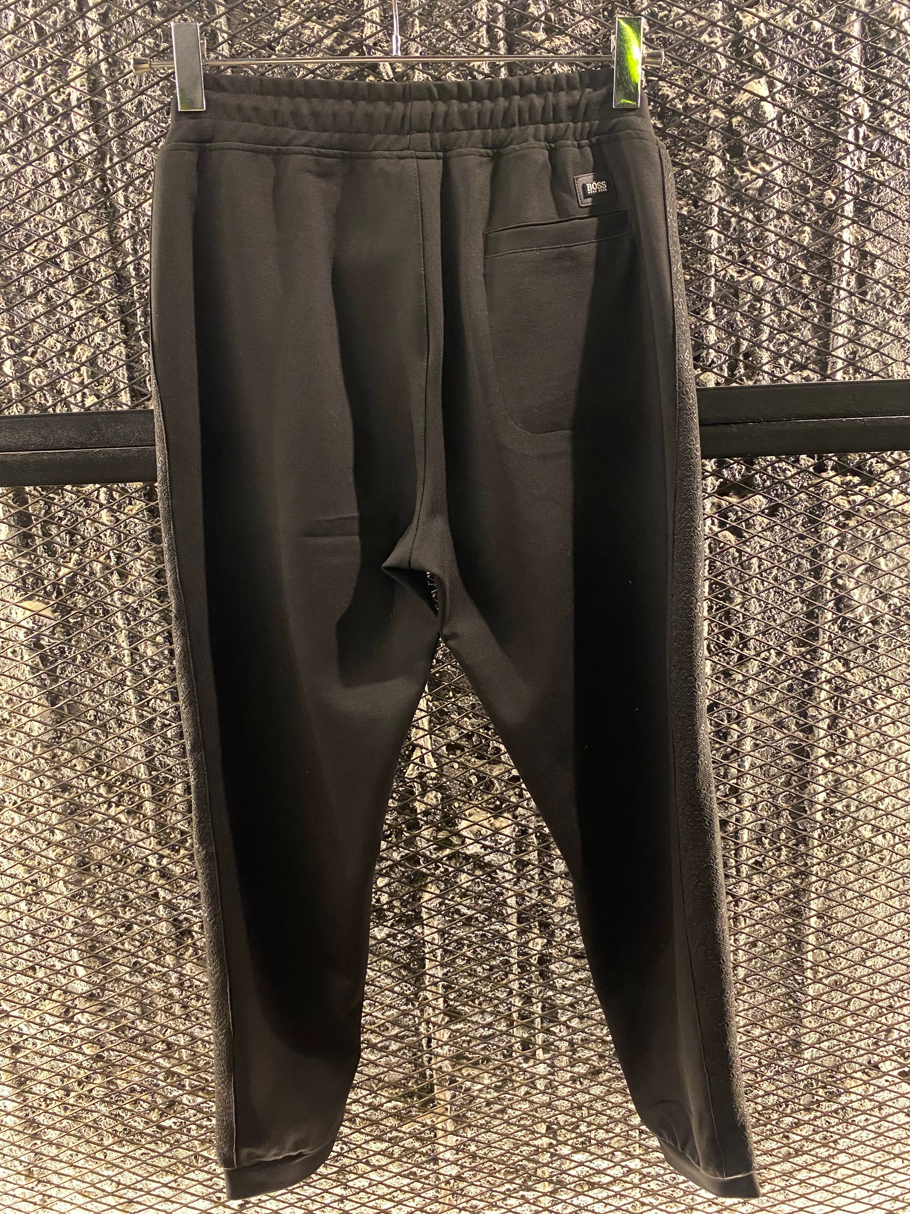 Sweat pants
