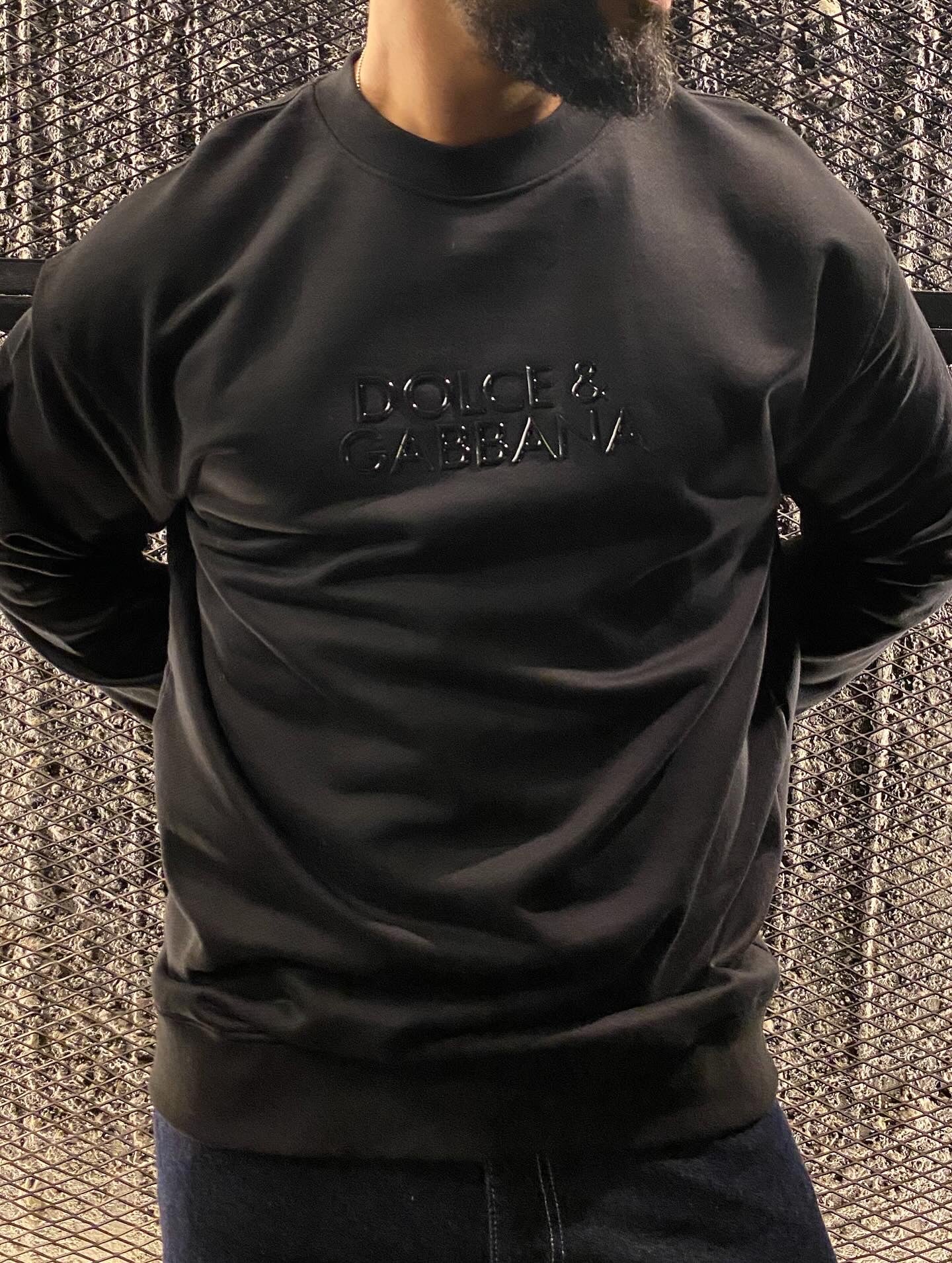 D&G sweatshirt
