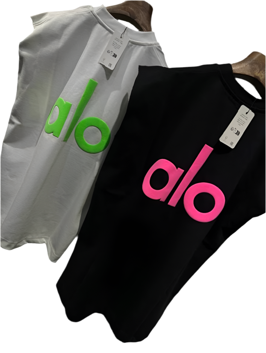 Sleeveless T-shirt