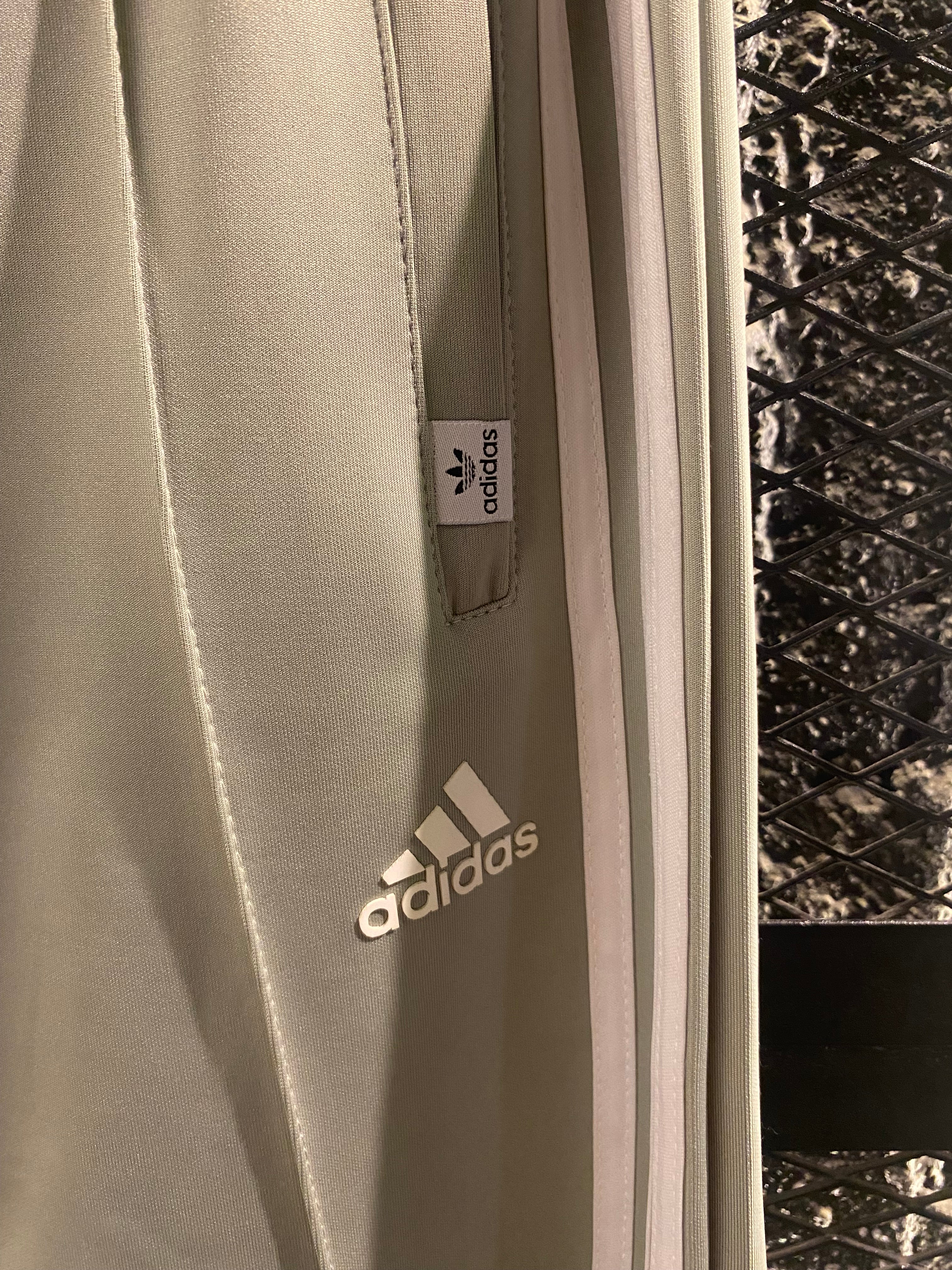 Sweat pants