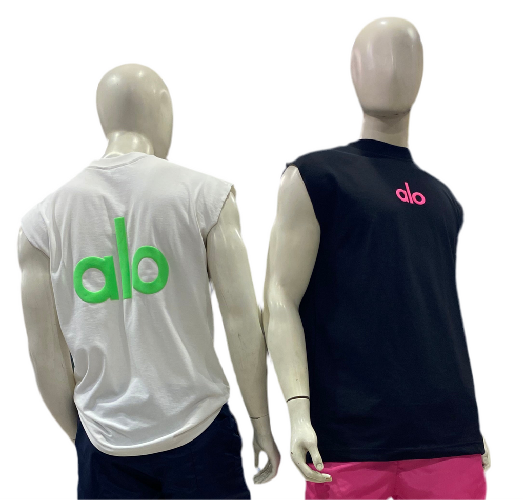 Sleeveless T-shirt