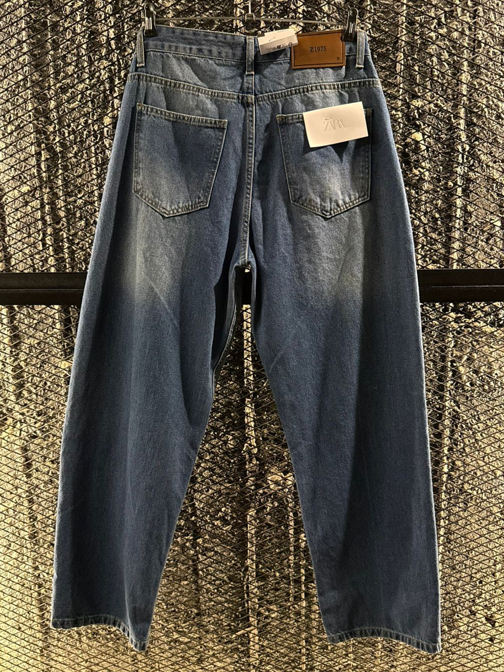 Super baggy denim