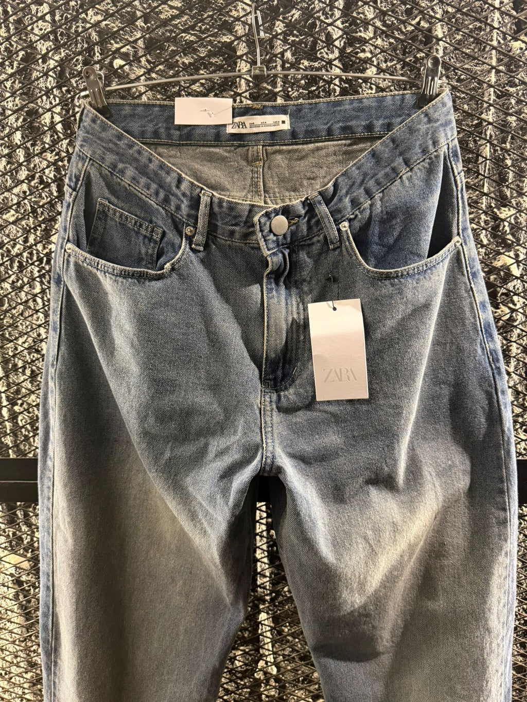 Super baggy denim