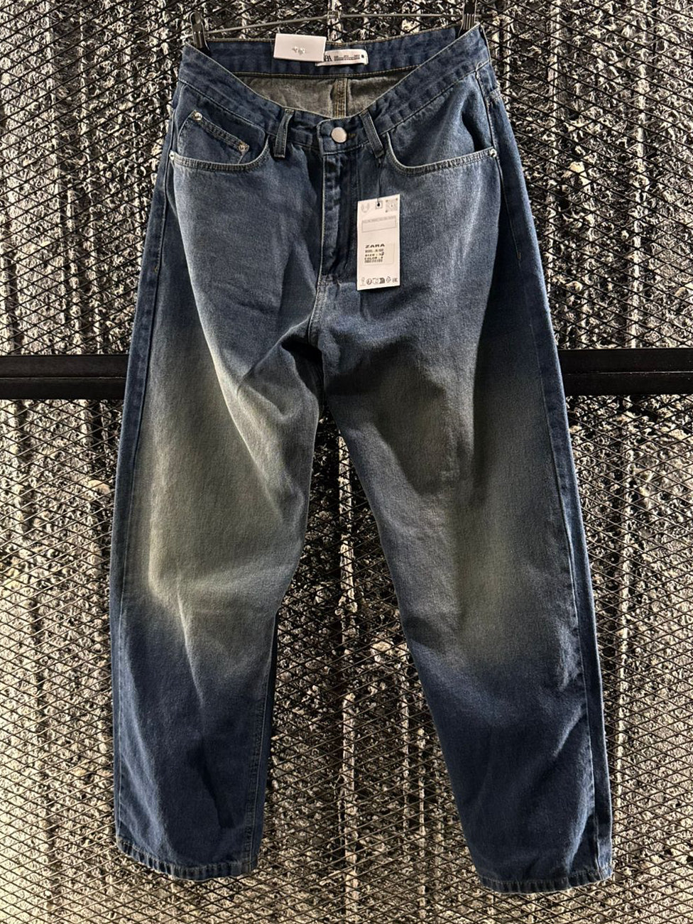 Super baggy denim
