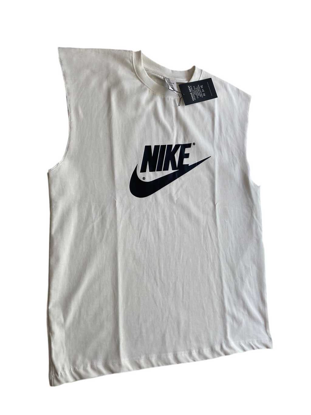 Sleeveless T-shirt