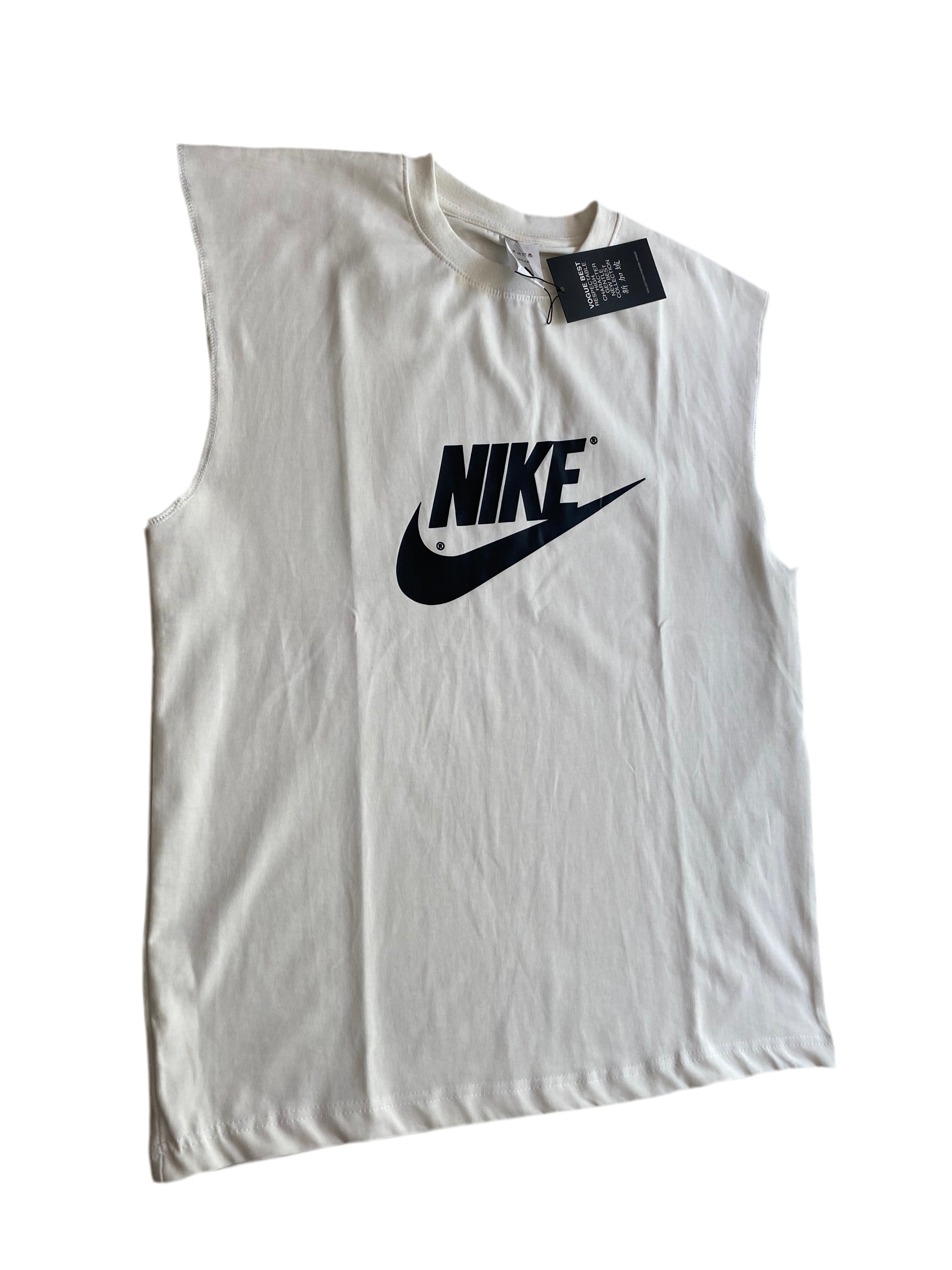 Sleeveless T-shirt