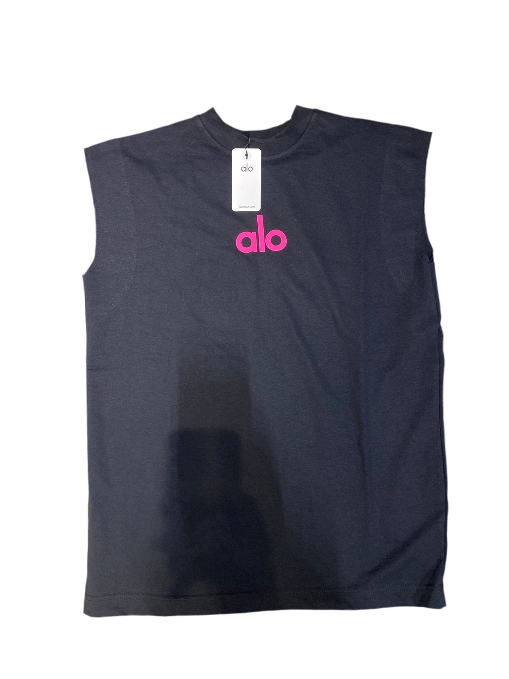 Sleeveless T-shirt