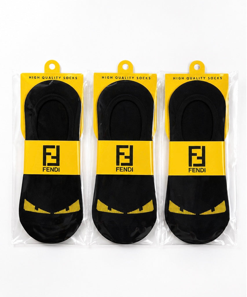 3 Invisible socks